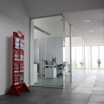 ristrutturazione-e-arredo-per-la-realizzazione-di-una-sede-aziendale-a-mantova-211030