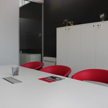 ristrutturazione-e-arredo-per-la-realizzazione-di-una-sede-aziendale-a-mantova-211216
