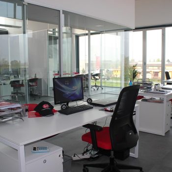 ristrutturazione-e-arredo-per-la-realizzazione-di-una-sede-aziendale-a-mantova-211356